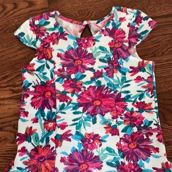 Flower pattern dress - Picture 2 of 4